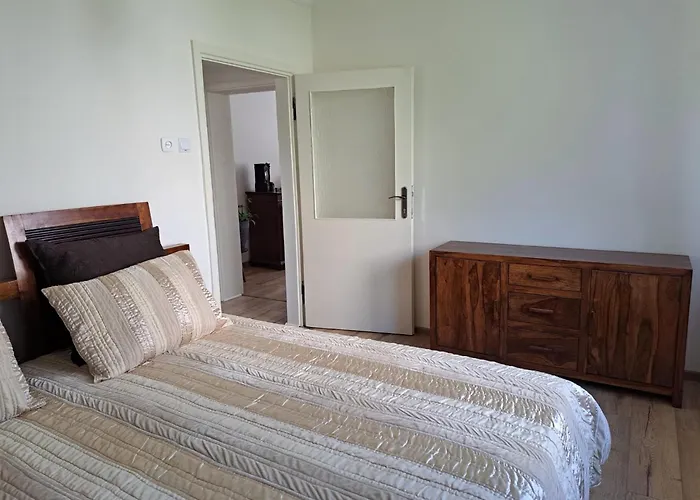 75 M2 Apartment - Private House
