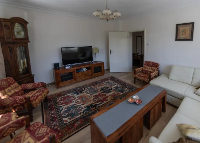 75 M2 Apartment - Private House