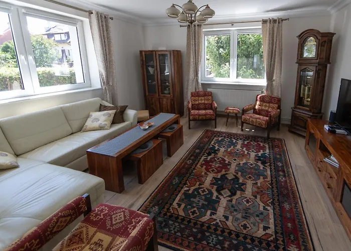 75 M2 Apartment - Private House
