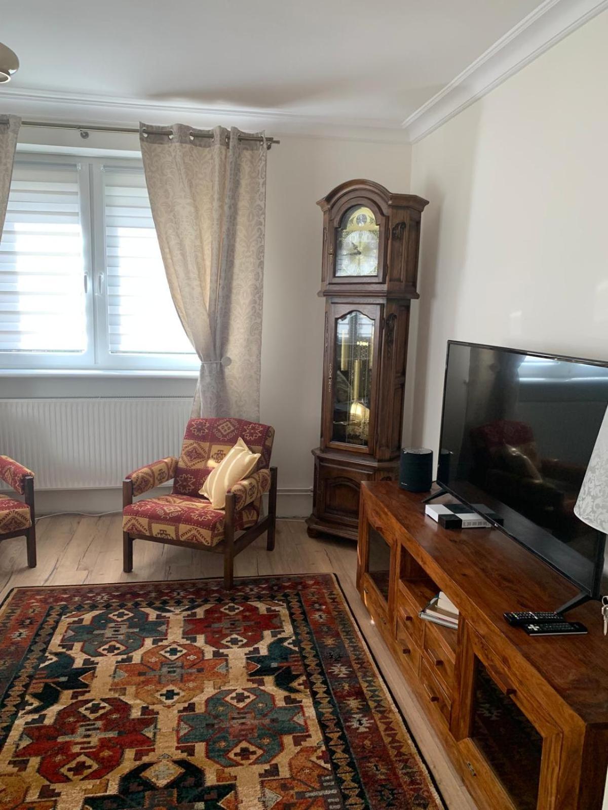 75 M2 - Private House