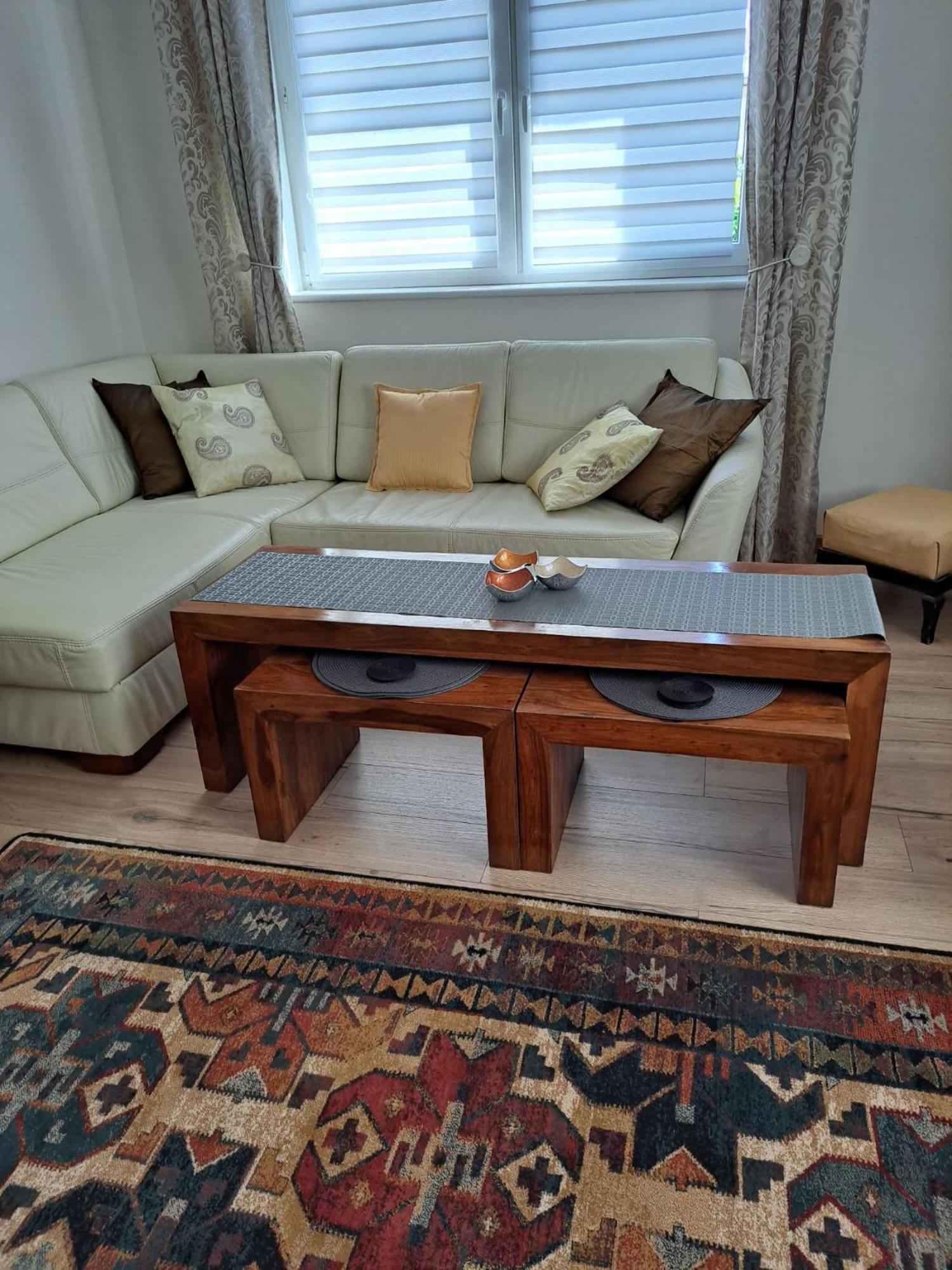 75 M2 - Private House